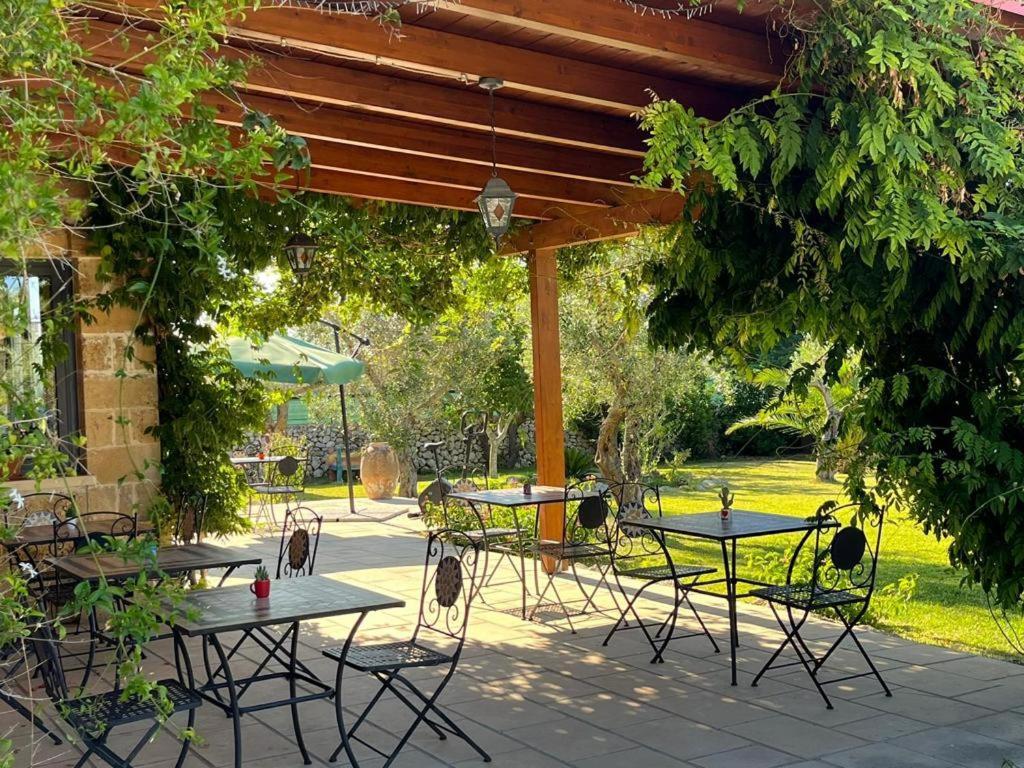 Terra Cesarea Bed & Breakfast *